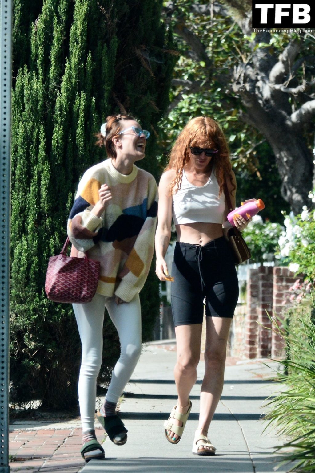 Rumer and Tallulah Willis Put a Smile on Each Other’s Faces While ...